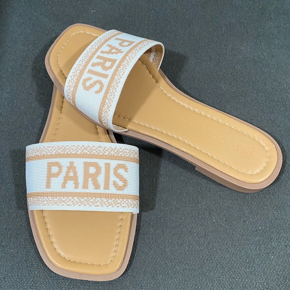 ⭐️NEW Wild Diva Lounge Flat Sandals for Women Comfortable Slip On Slide Sandals - Picture 13 of 15